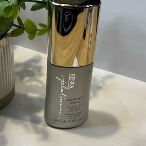 Kenra Platinum Blow-Dry Spray - Silver